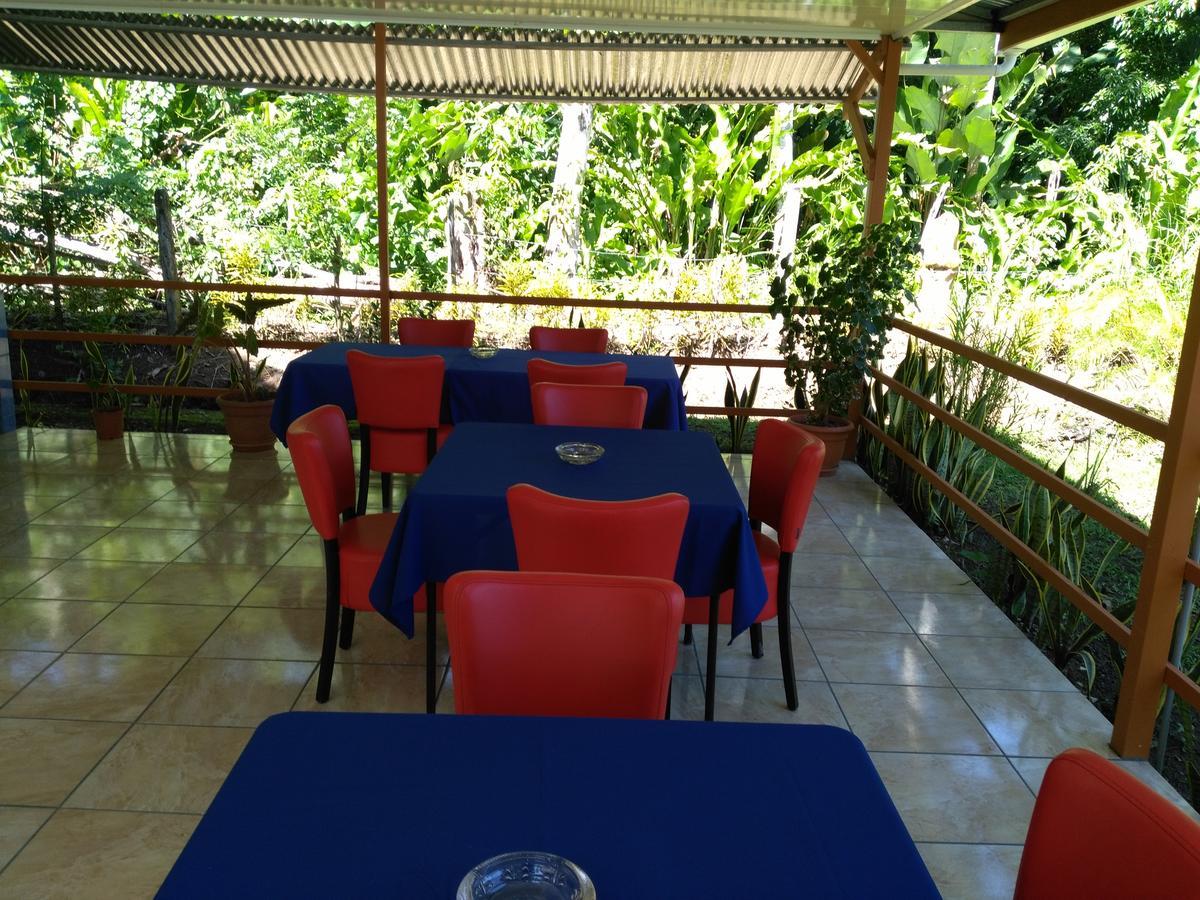 Puerto Vargas Lodge Cahuita Kültér fotó