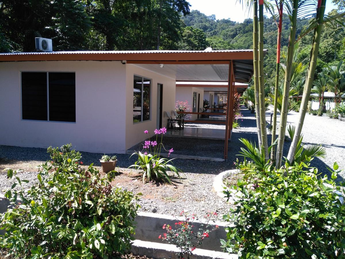 Puerto Vargas Lodge Cahuita Kültér fotó