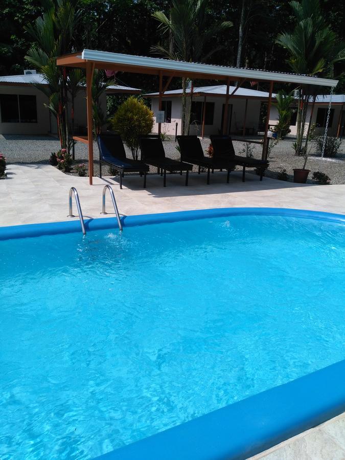 Puerto Vargas Lodge Cahuita Kültér fotó