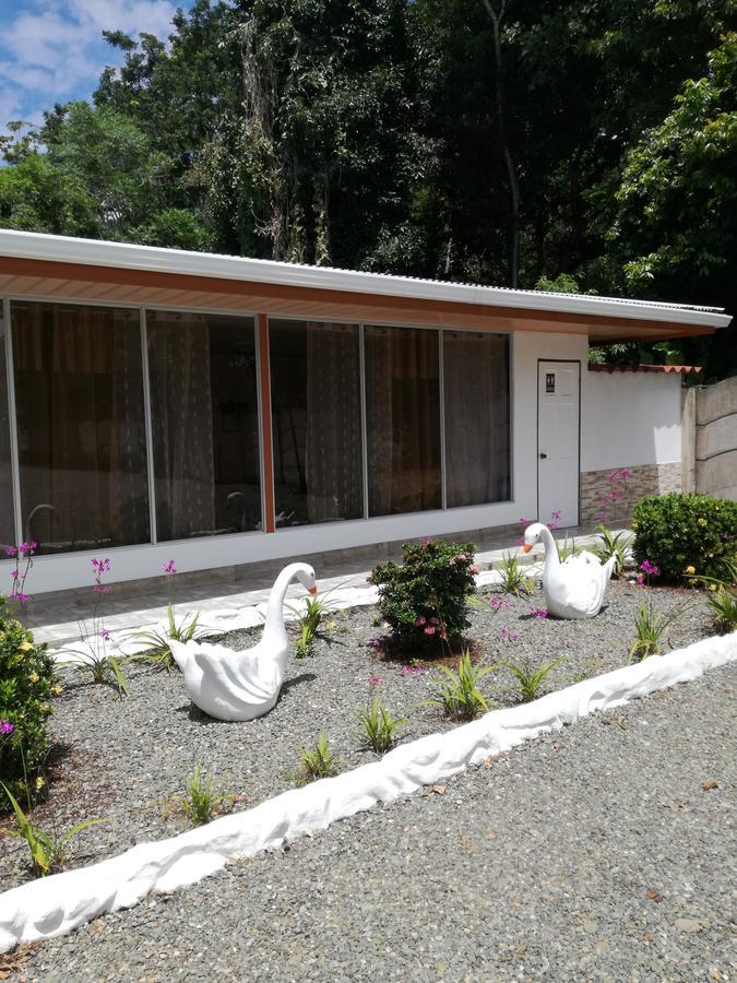 Puerto Vargas Lodge Cahuita Kültér fotó